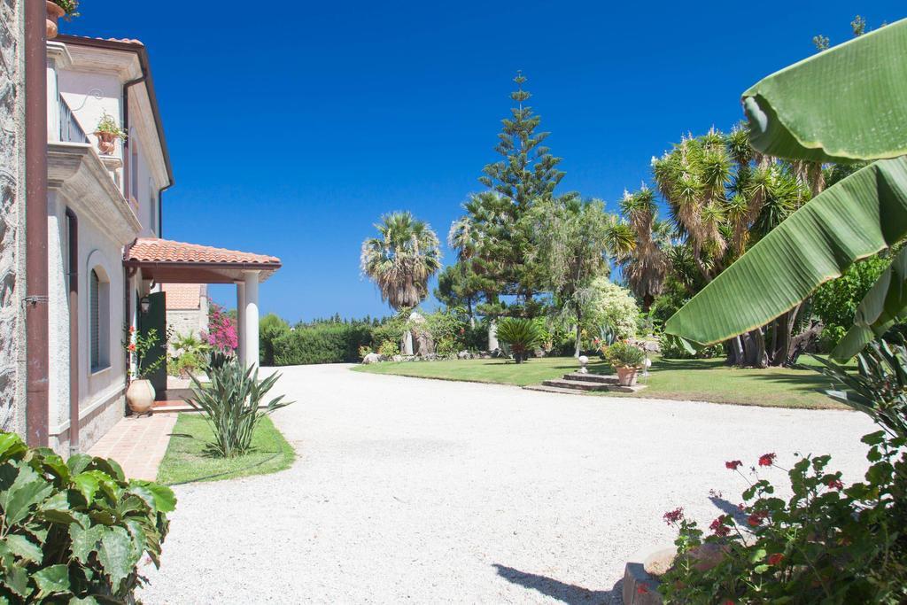 Вілла Rosmarino Park Ito83084B59Cp6Px5J Сант'Агата-ді-Мілітелло Екстер'єр фото